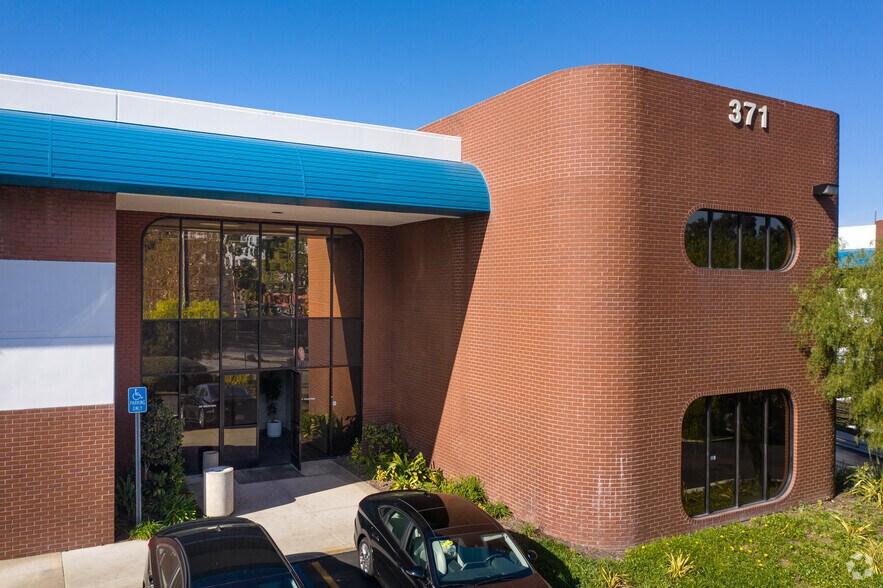 More Photos Of 357 Van Ness Way, Torrance Unknown For Lease