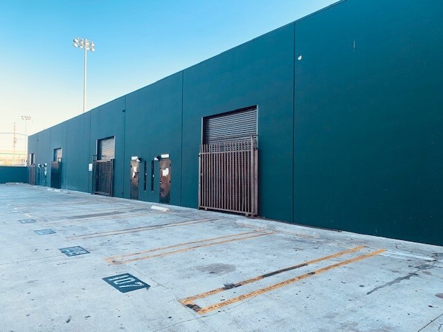 More Photos Of 150 W Slauson Ave, Los Angeles Unknown For Lease