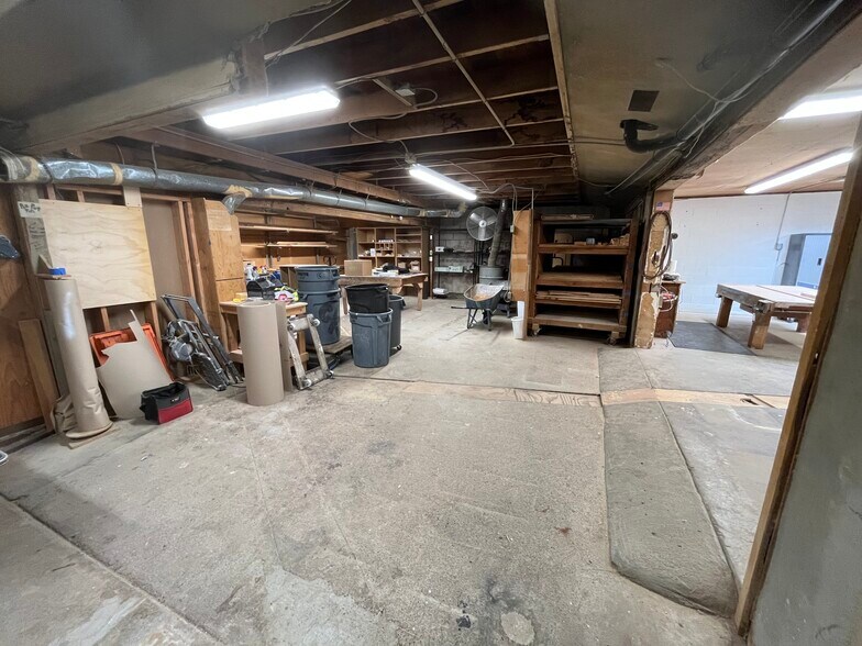 More Photos Of 6628 Telegraph Ave, Oakland General Retail For Sale