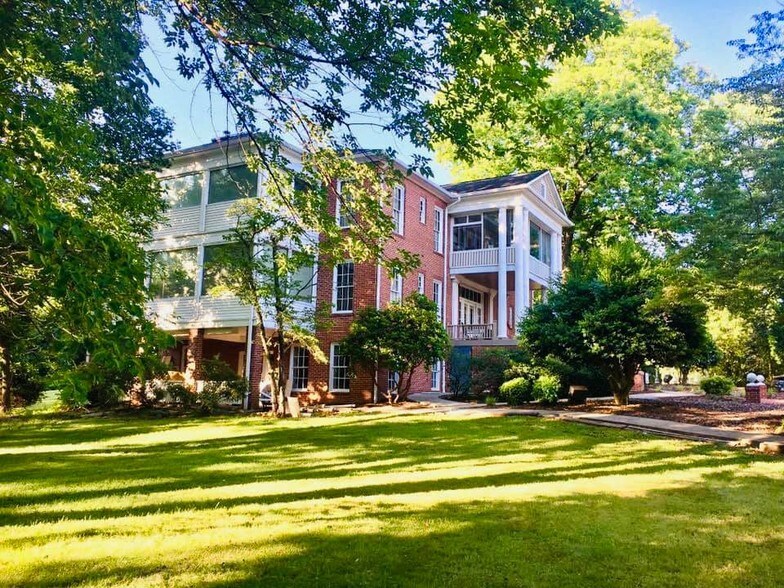 More Photos Of 210 Valdese Ave, Morganton Office For Lease