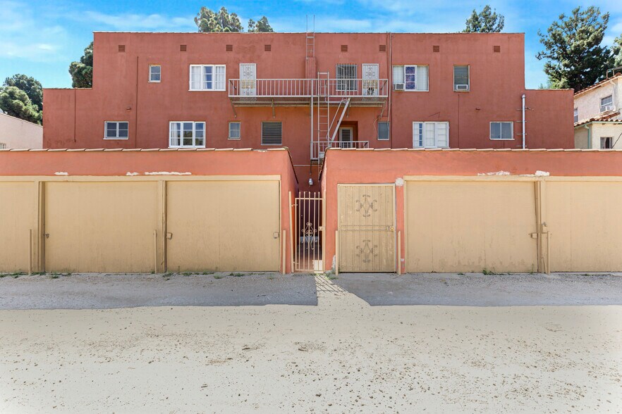 More Photos Of 4261 Leimert Blvd, Los Angeles Apartments For Sale