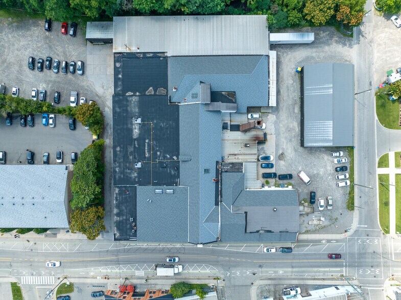 More Photos Of 64 Hatt St, Hamilton Light Manufacturing For Lease