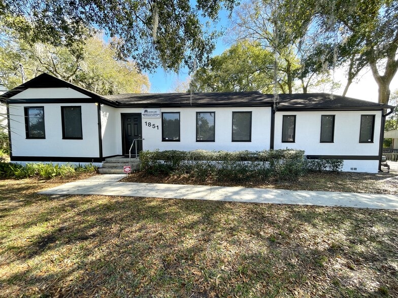 More Photos Of 1851 University Blvd S, Jacksonville Office For Lease