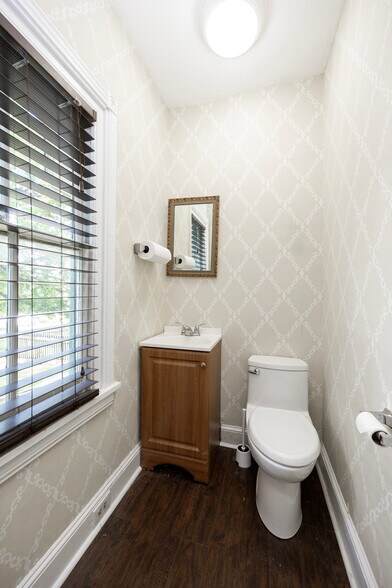 More Photos Of 234 Conestoga Rd, Wayne Specialty For Sale