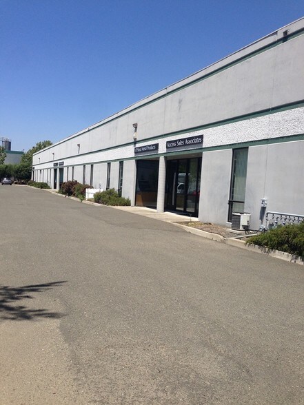 More Photos Of 4949 Fulton Dr, Fairfield Research And Development For Lease
