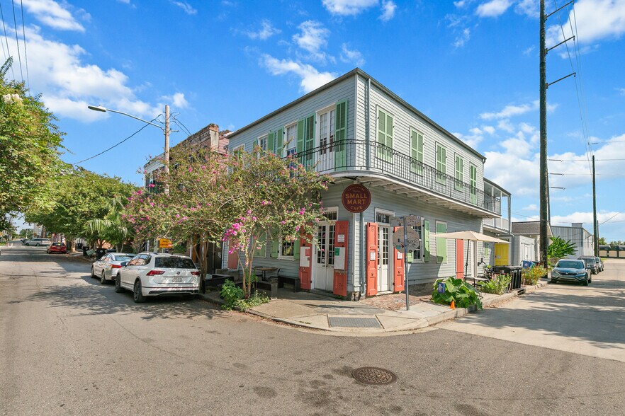 Primary Photo Of 2702 Chartres St, New Orleans Storefront Retail Residential For Sale