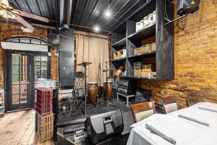 More Photos Of 35 S Peachtree St, Norcross Restaurant For Sale