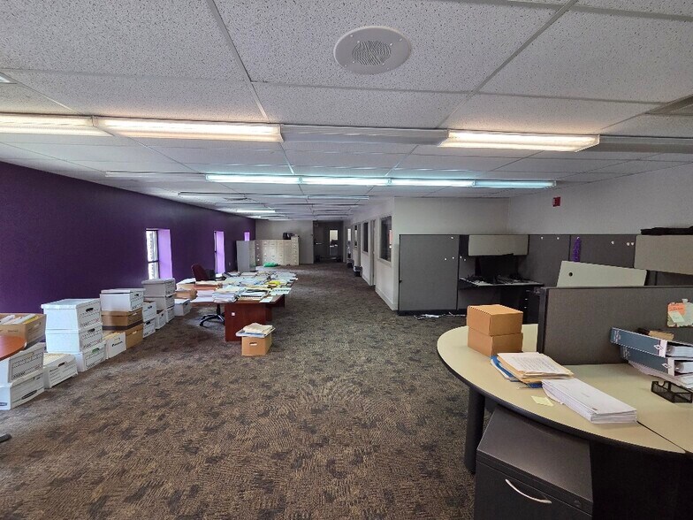 More Photos Of 243 Front St, Wilmington Office For Sale