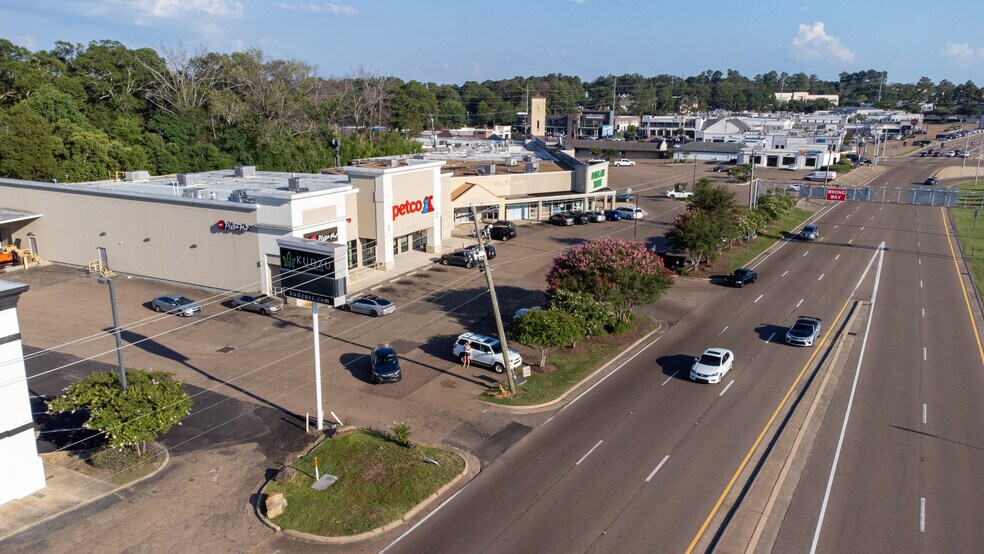 More Photos Of 4680 I-55 N Frontage Rd, Jackson General Retail For Lease