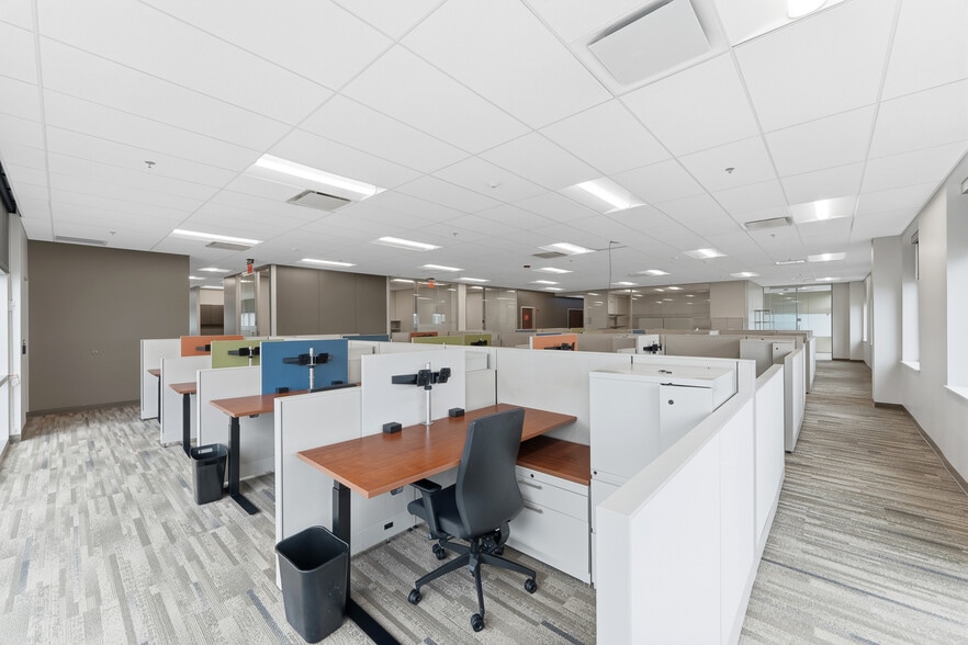 More Photos Of 423 Fortress Blvd, Morgantown Office For Sale