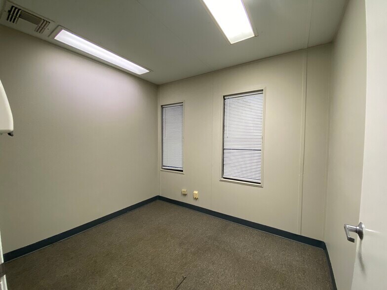 More Photos Of 1008 Dickerson Dr, Jasper Land For Lease