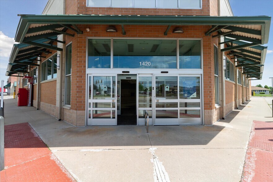 More Photos Of 1420 Wright Ave, Alma Drugstore For Sale