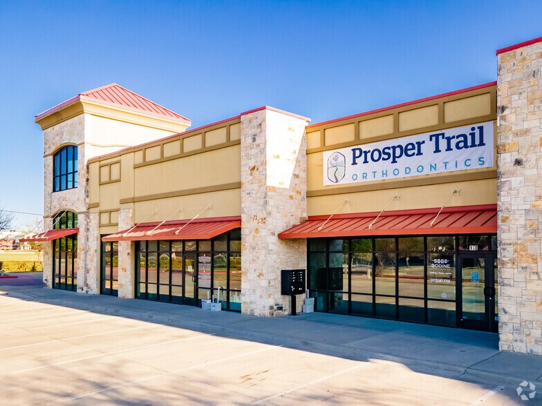 More Photos Of 861 N Coleman St, Prosper General Retail For Lease