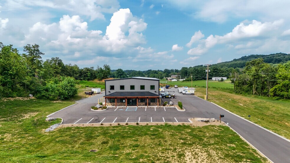 More Photos Of 915 Millennium Ct, Blountville Warehouse For Sale