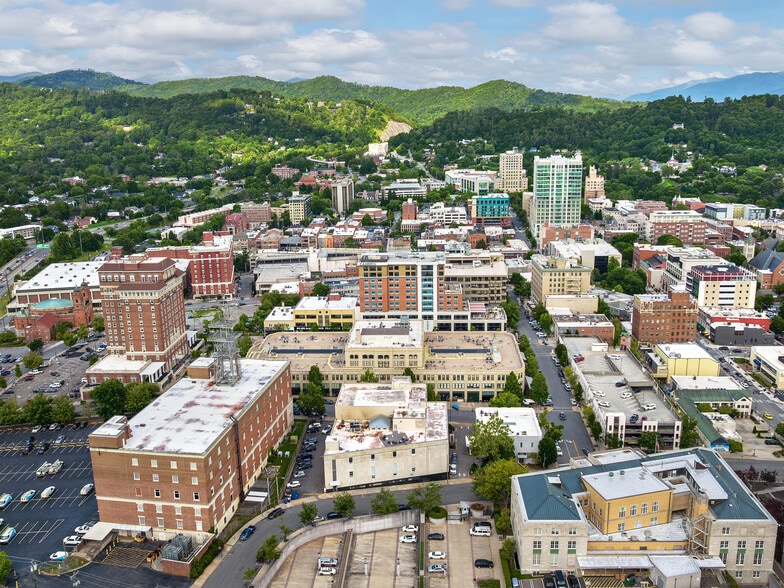 More Photos Of 14 O'Henry Ave, Asheville Loft Creative Space For Lease