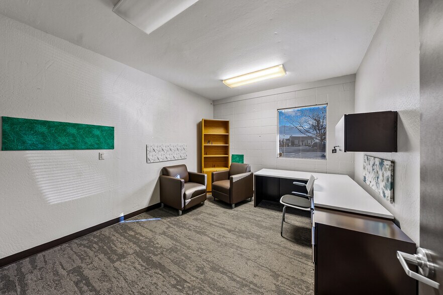 More Photos Of 209 N Pacific Hwy, Talent General Retail For Sale