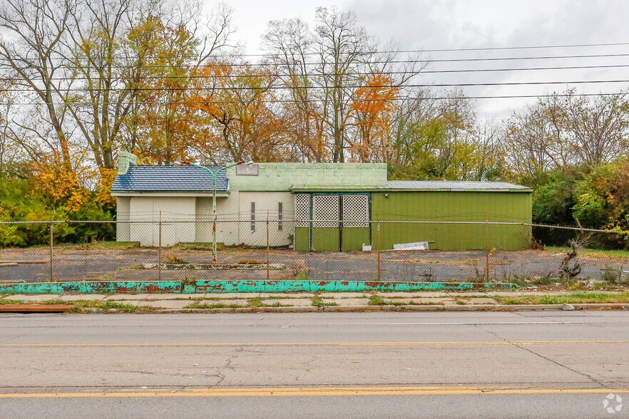 More Photos Of 2135 N Gettysburg Ave, Dayton Freestanding For Sale