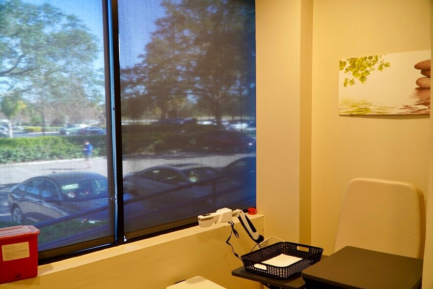 More Photos Of 5850 W Cypress St, Tampa Office For Lease