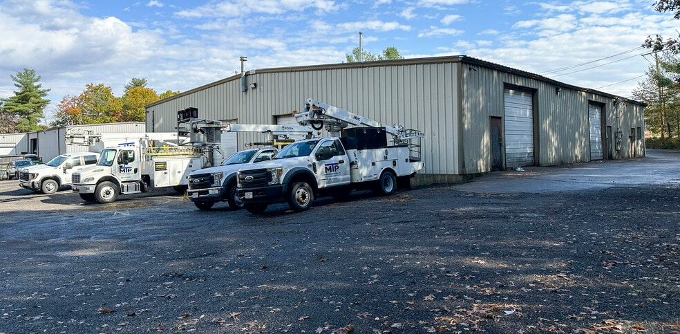 More Photos Of 23 William Way, Bellingham Warehouse For Lease