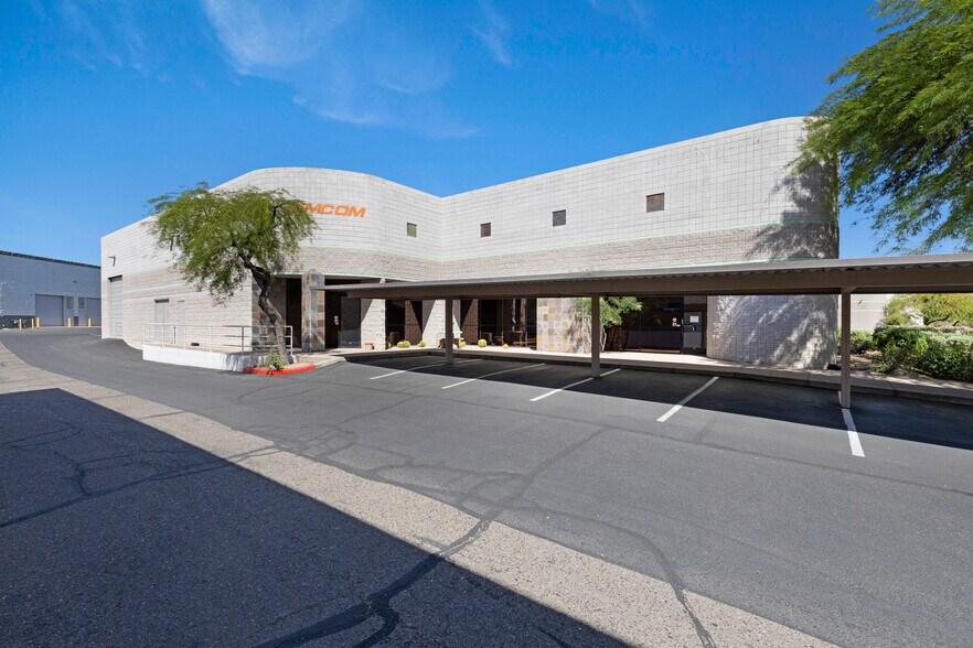 More Photos Of 7860 E McClain Dr, Scottsdale Warehouse For Sale