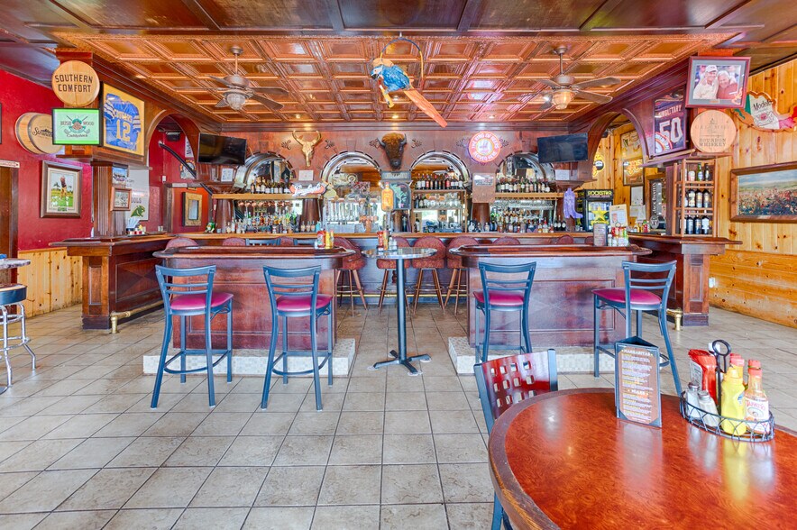 More Photos Of 4048 Porter Mountain Rd, Lakeside Restaurant For Sale