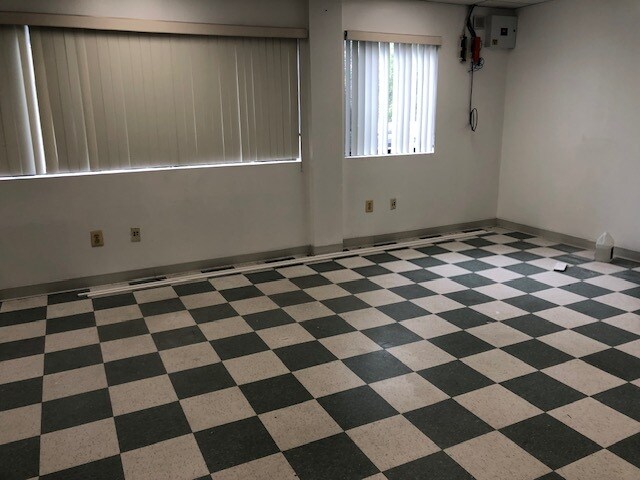 More Photos Of 239 New Rd, Parsippany Office For Lease