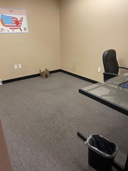 More Photos Of 14271 Fern Ave, Chino Warehouse For Lease