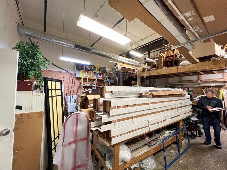 More Photos Of 1401-1431 Northern Ct, Madison General Retail For Sale