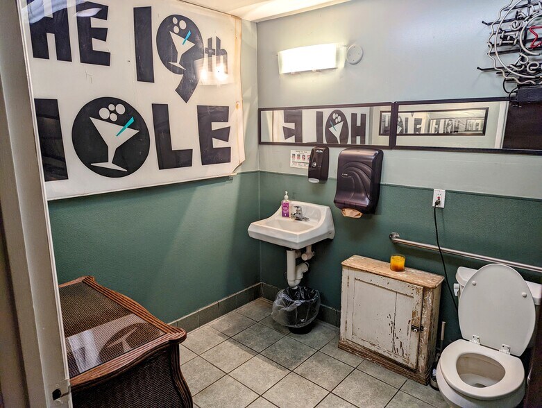 More Photos Of 1301-1303 High St, Alameda Storefront Retail Residential For Sale