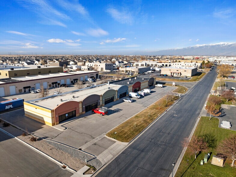 More Photos Of 71 N Cutler Dr, North Salt Lake Light Manufacturing For Lease