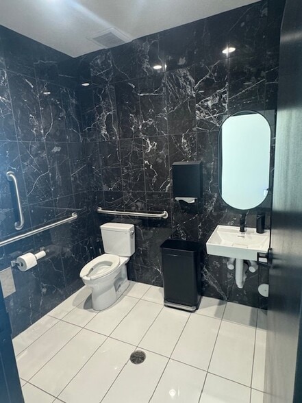 More Photos Of 1453 Summer Village Rd, Saratoga Springs Storefront Retail Office For Lease