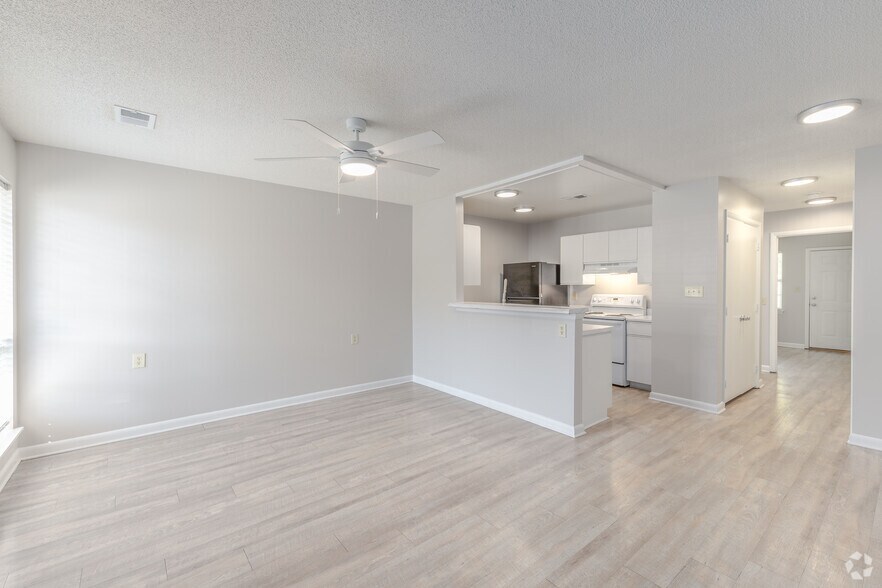 More Photos Of 1004 Appamattox Ct, Fayetteville Apartments For Sale