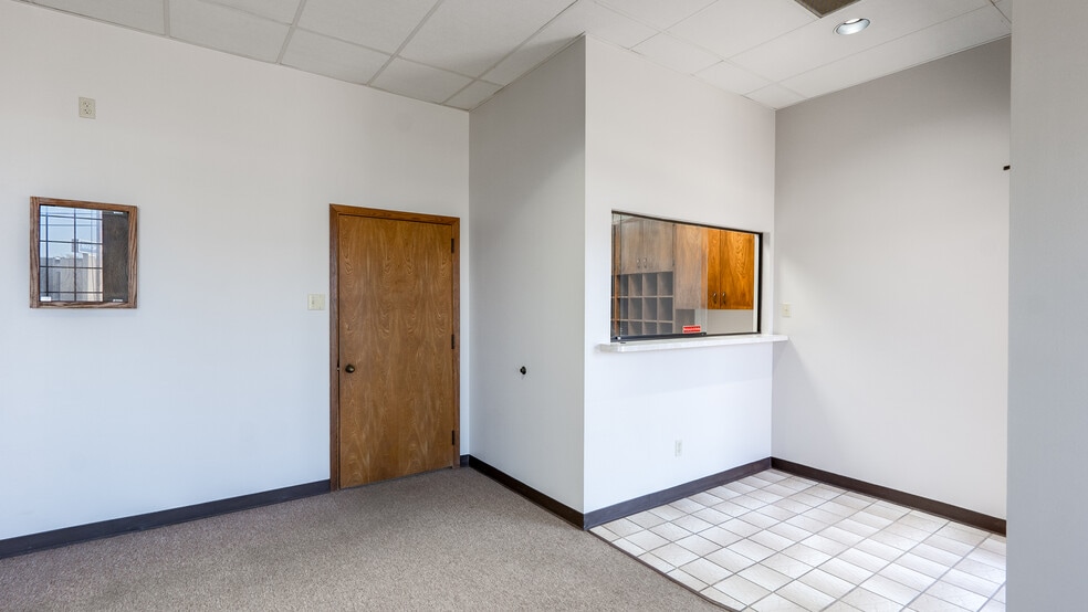 More Photos Of 1201 Briarcrest Dr, Bryan Medical For Sale