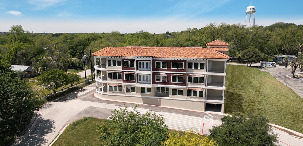 More Photos Of 640 E Mather St, New Braunfels Apartments For Sale