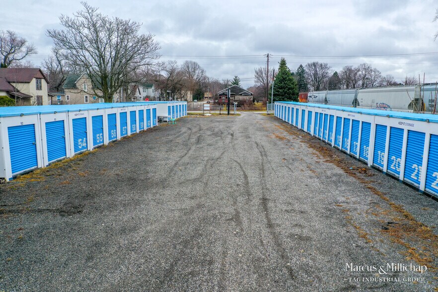 More Photos Of 505 Grant Ave, Chesterton Distribution For Lease