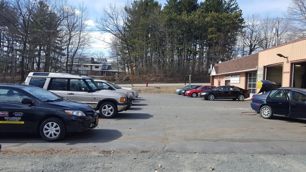 More Photos Of 152 Speigletown Rd, Troy Service Station For Sale