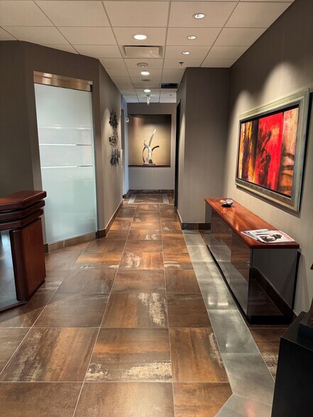 More Photos Of 7226 Lee Deforest Dr, Columbia Medical For Sale