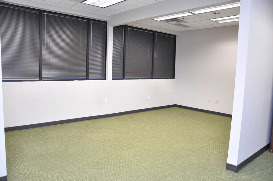 More Photos Of 1200 Premier Dr, Chattanooga Loft Creative Space For Lease