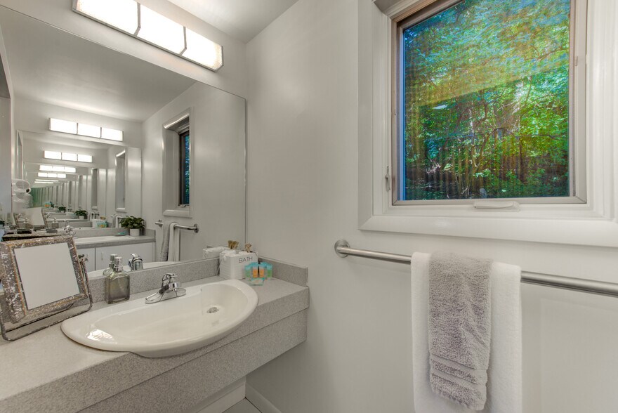 More Photos Of 396 Probasco St, Cincinnati Apartments For Sale