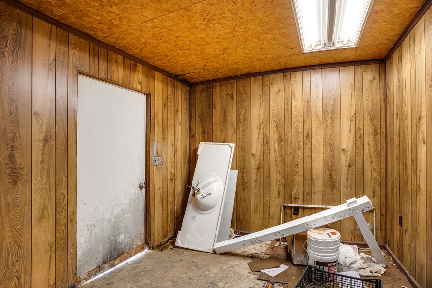 More Photos Of 151 Covington Ln, Dickson Apartments For Sale