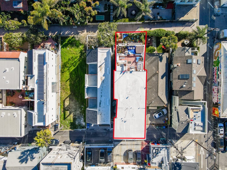 More Photos Of 19 Wavecrest Ave, Venice Apartments For Sale