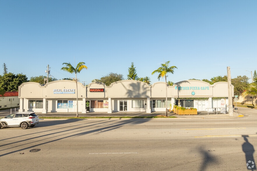 More Photos Of 1200-1220 S Federal Hwy, Dania Unknown For Lease