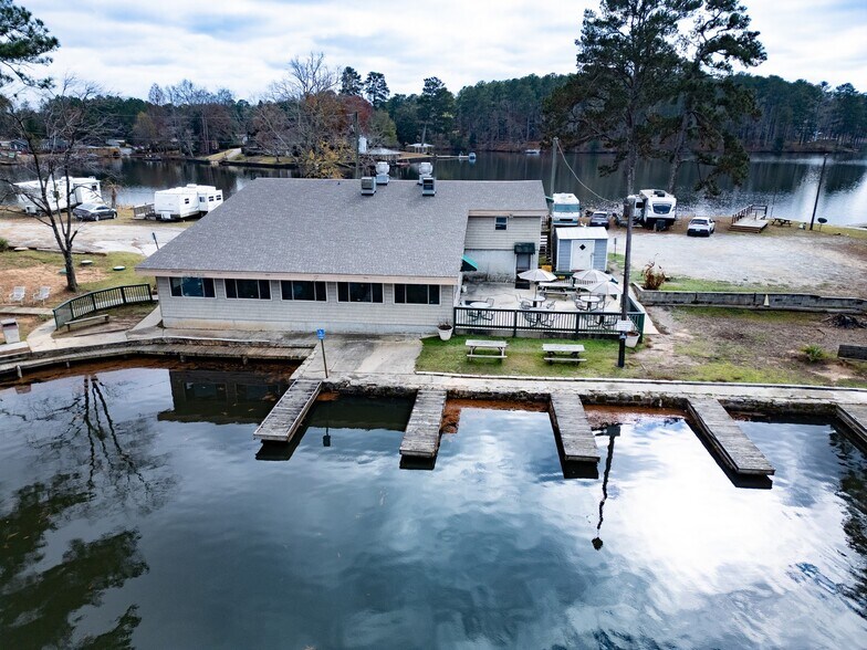 More Photos Of 8726 Jackson Lake Rd, Monticello Marina For Sale