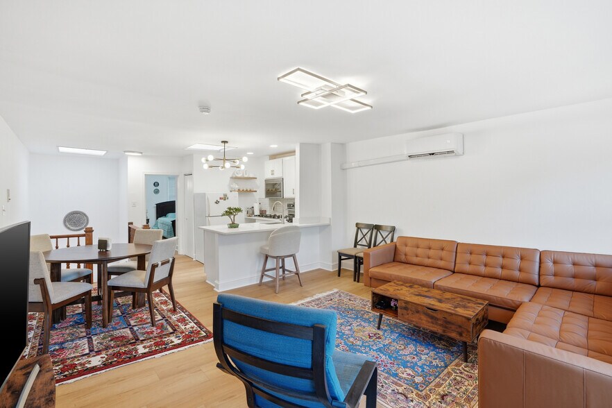 More Photos Of 313 C St SE, Washington Multifamily For Sale