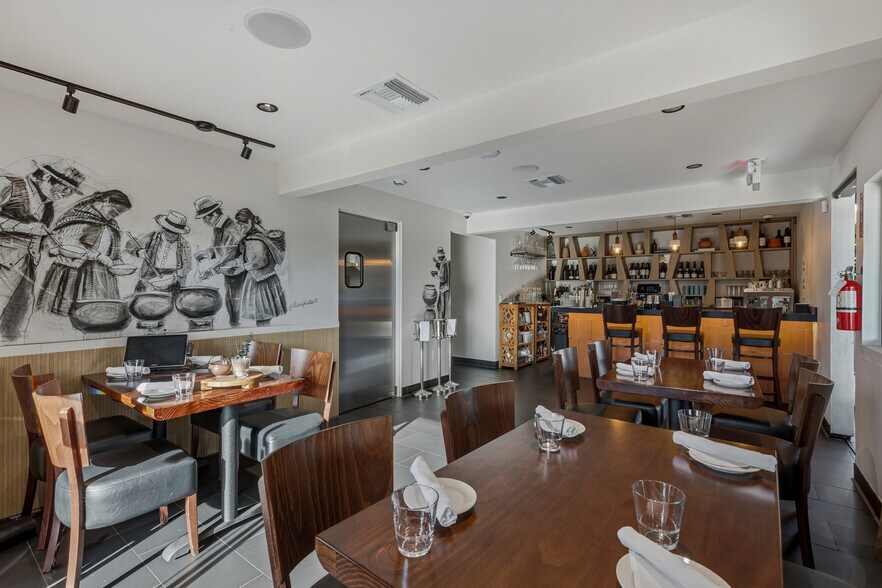 More Photos Of 3055 Harding St, Carlsbad Restaurant For Sale