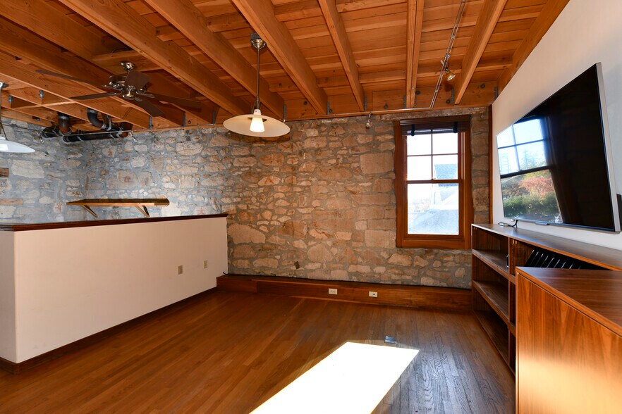 More Photos Of 1417 Railroad Ave, Saint Helena Medical For Sale