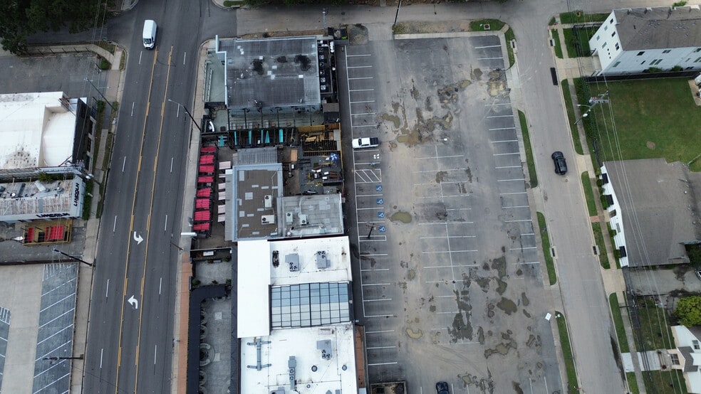 More Photos Of 5110 Washington Ave, Houston Storefront For Lease