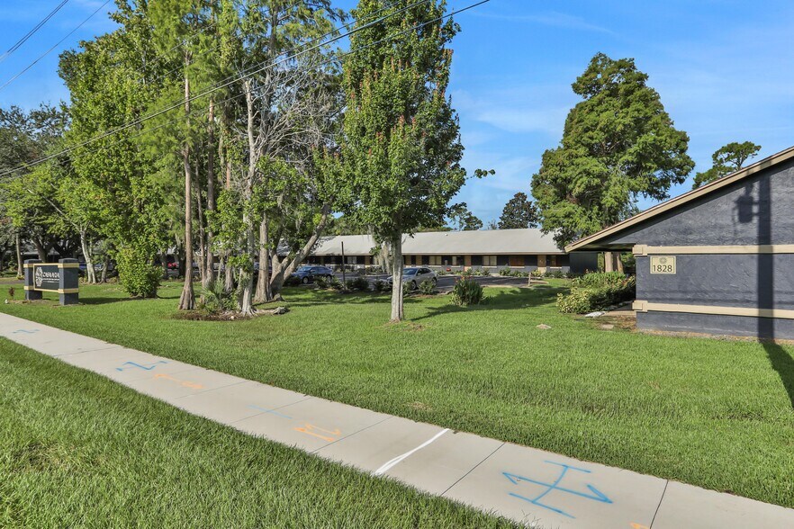 More Photos Of 1830 S Clyde Morris Blvd, Daytona Beach Apartments For Sale