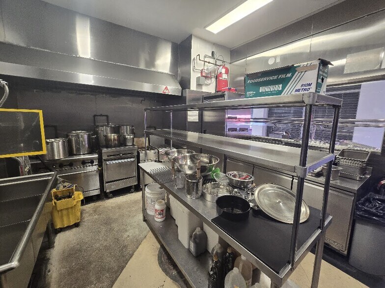 More Photos Of 358 112th St, New York Storefront Retail Residential For Lease