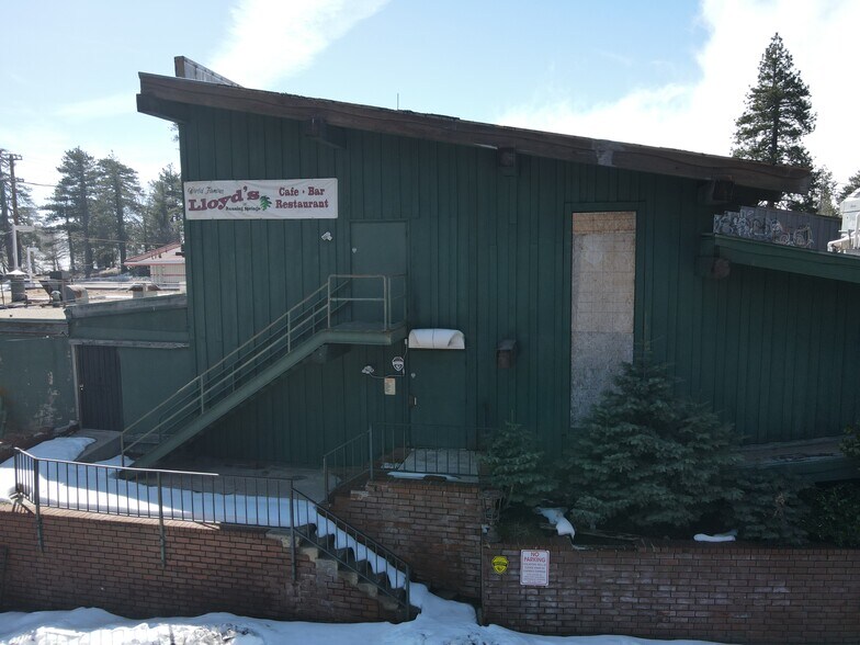 More Photos Of 32114 Hilltop Blvd, Running Springs Restaurant For Lease